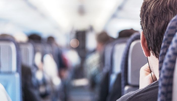 etiqueta-para-viajar-en-avion