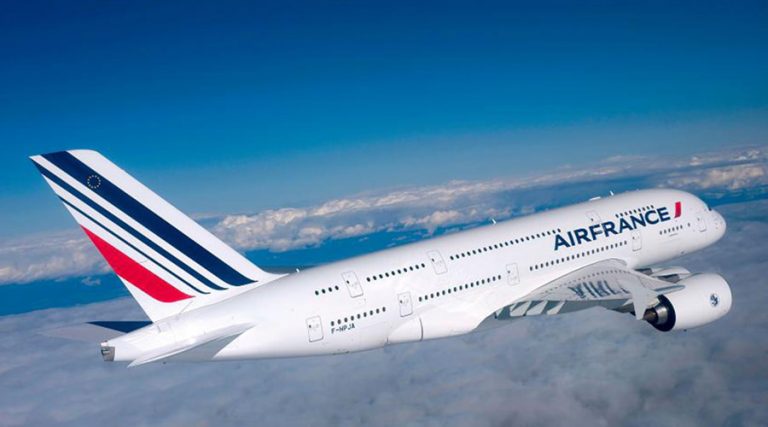 Air France ofrece tres frecuencias adicionales en ruta Santiago París